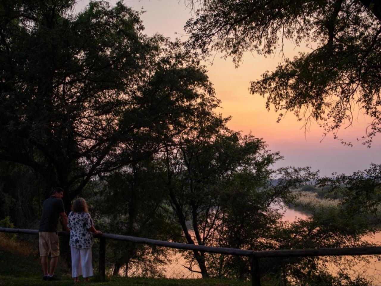 Kayova River Lodge Ndiyona Kültér fotó